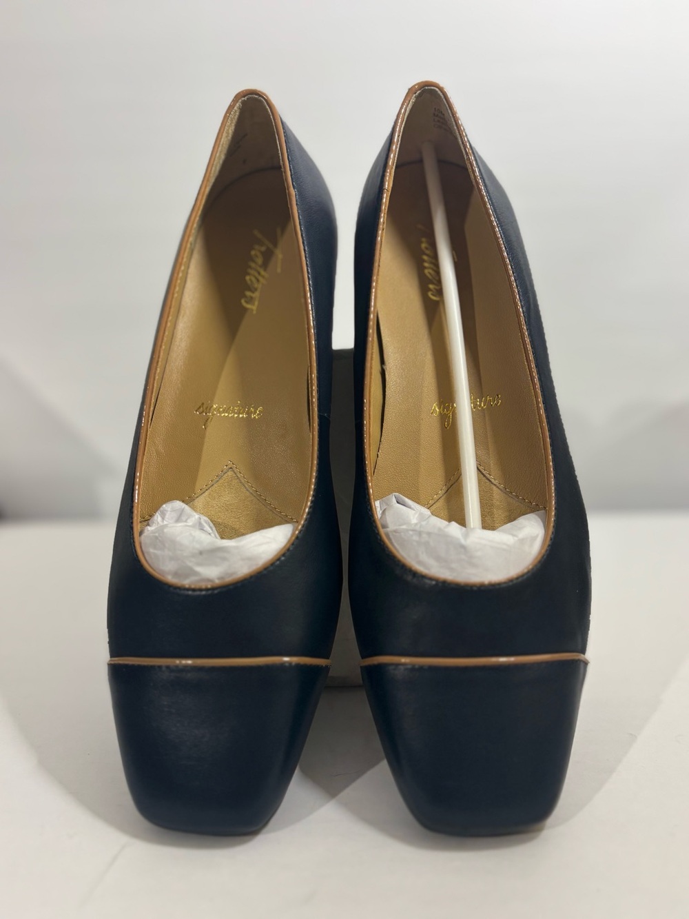 Trotters Harbor Signature Navy Tan Leather Square Toe Flats 10M NWB